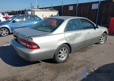 1999 Lexus Es 300 from USA, damaged, VIN JT8BF28G6X5059618